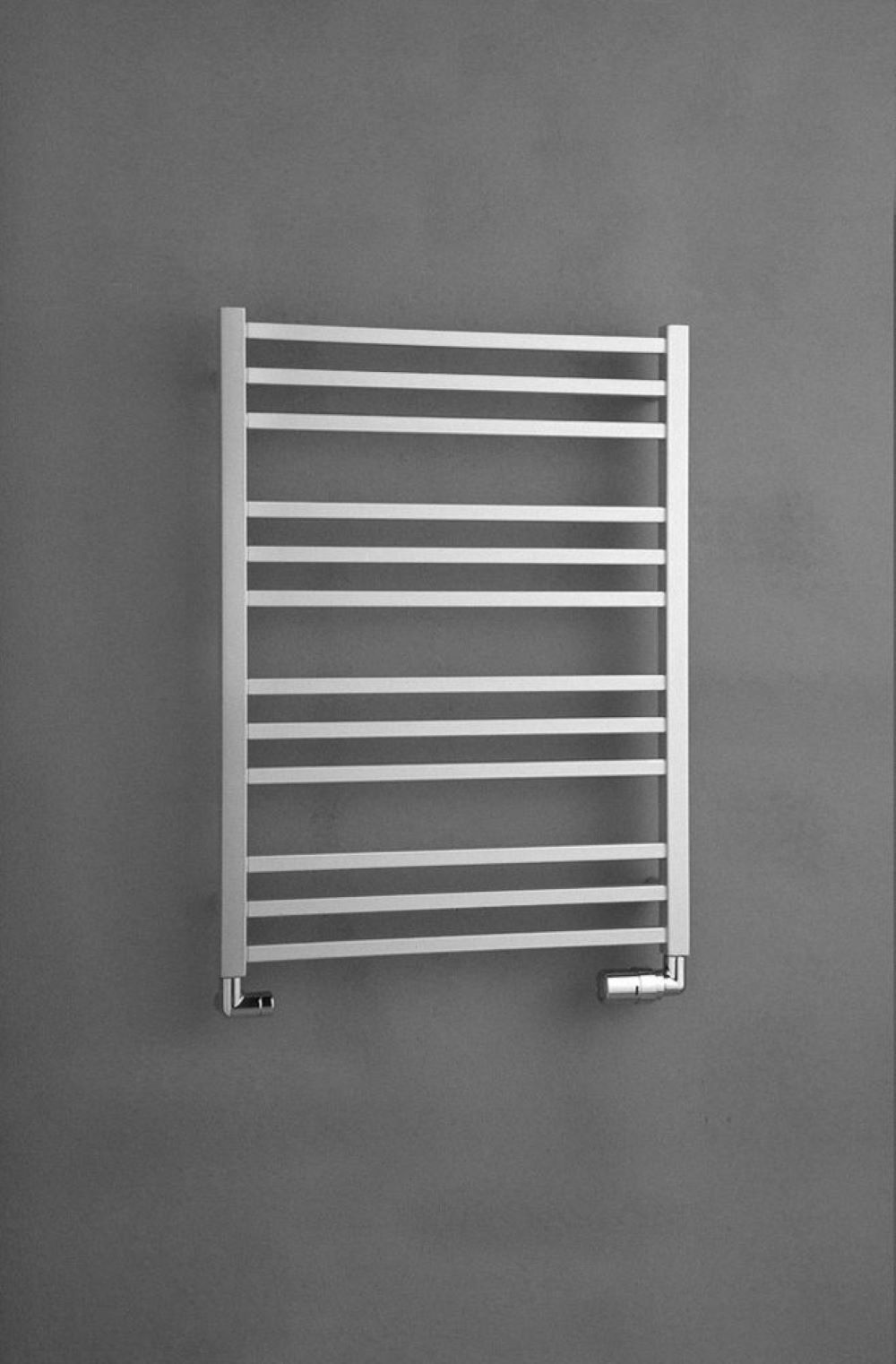 P.M.H. Avento Badezimmerheizkörper dekorativ 79x60 cm weiß AV2W