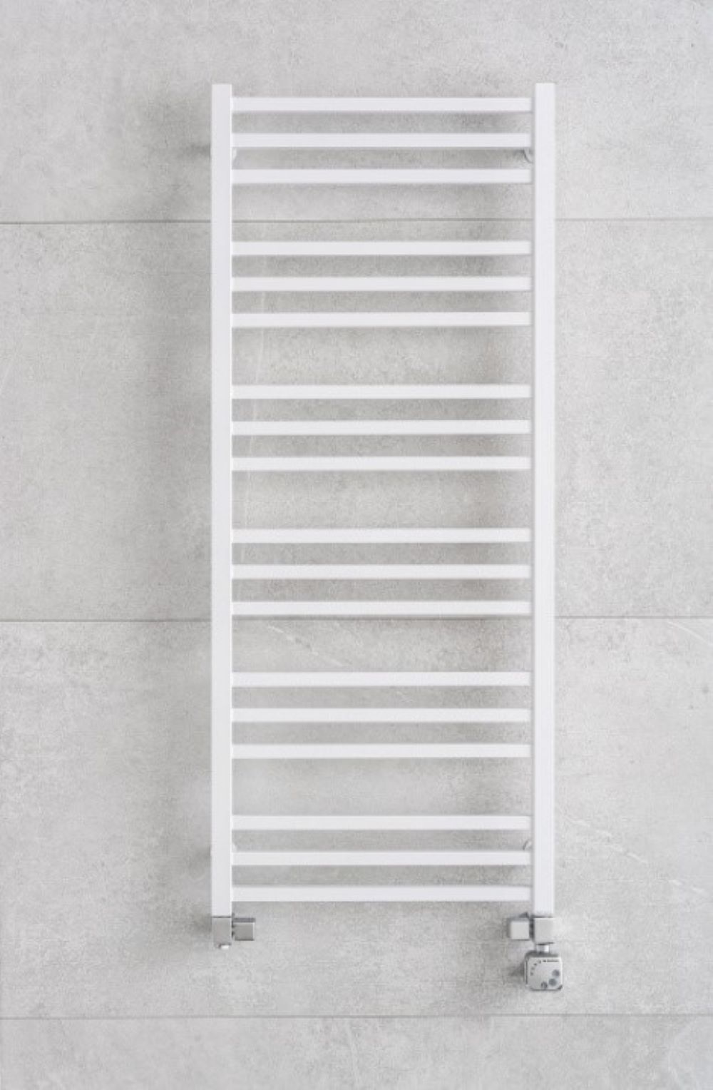 P.M.H. Avento Badezimmerheizkörper dekorativ 121x50 cm weiß AV3W