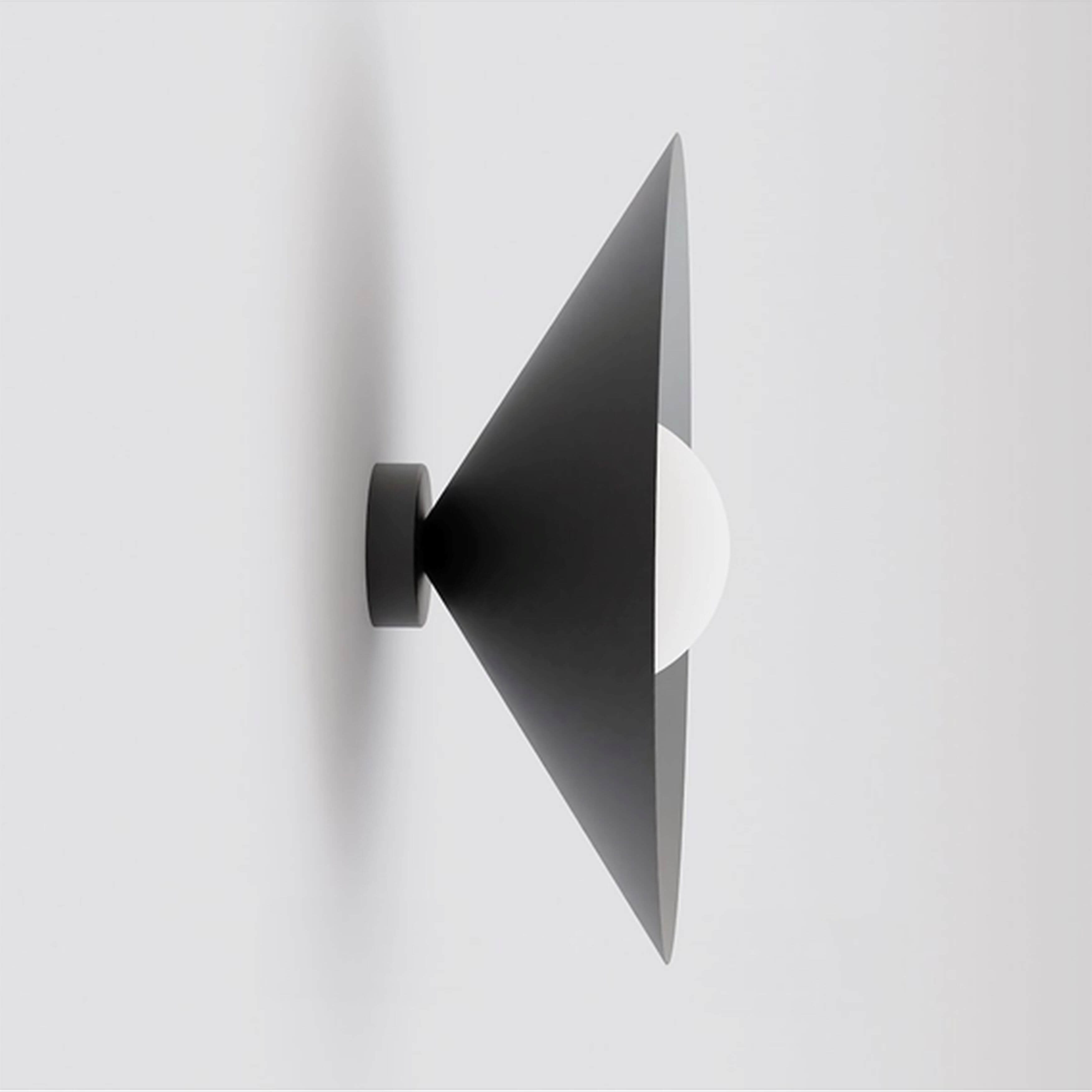 Emibig Mono Wandleuchte 1x10 W schwarz-opal 1717/K1M