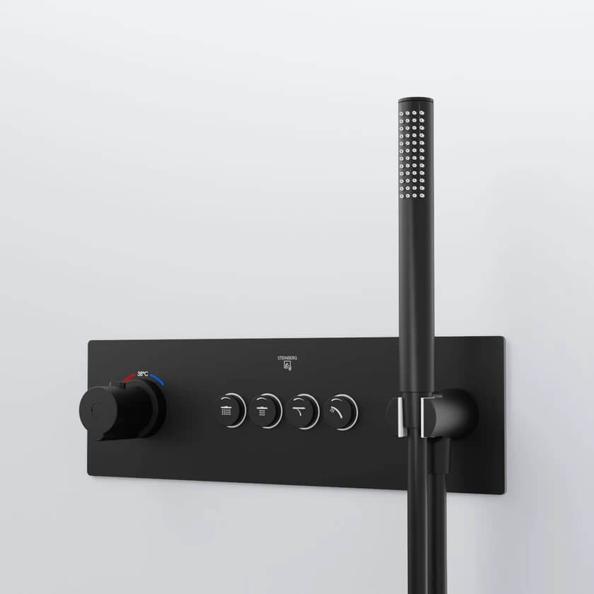 Steinberg 390 Badewannen- und Duscharmatur Unterputz mit Thermostat schwarz 390 4242 3 S