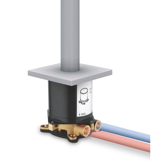 Set Badewannen- und Duscharmatur Grohe Essence 23491001, Bodenbefestigungselement Grohe 45984001