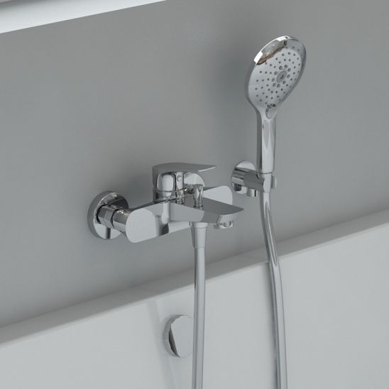 Set Badewannen- und Duscharmatur Oltens Vernal 34004100, Handbrause Oltens Driva EasyClick 37101110, 37200100, 37401100
