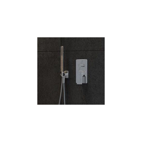 Set Badewannen- und Duscharmatur Oltens Gota 34101100, Kopfbrause Oltens Sondera 37003100, 39401100, 39303100, 37102110, 37200100