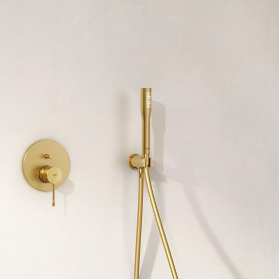 Set Kopfbrause mit Brausearm Grohe Rainshower 26558GN0, Badewannen- und Duscharmatur Grohe Lineare 24064GN1, 26658GN0, 27400GN0, 28362GL1