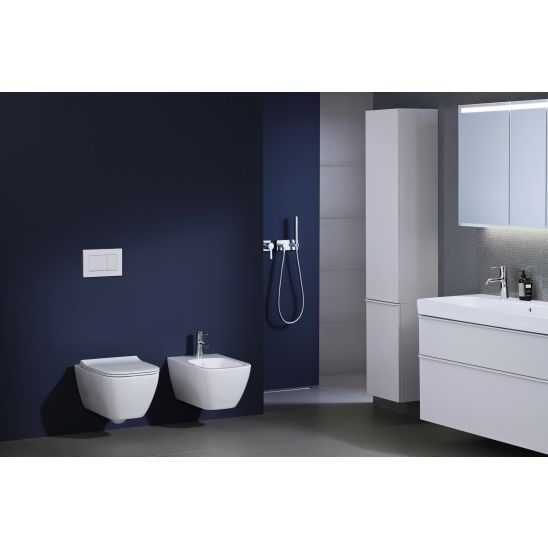 Set WC-Set mit Sitz Geberit Smyle Square 500.683.00.2, Unterputzrahmen Geberit Duofix 111.320.00.6, 111.815.00.1, 156.050.00.1