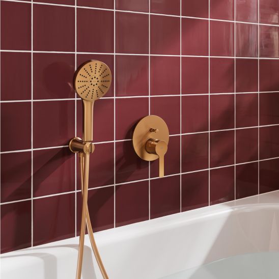 Set Kopfbrause mit Brausearm Grohe Rainshower 26066DL0, Badewannen- und Duscharmatur Grohe Lineare 24064DL1, 26658DL0, 27400DL0, 28388DA1