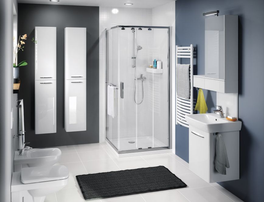 Moderne Duschabtrennung im Badezimmer